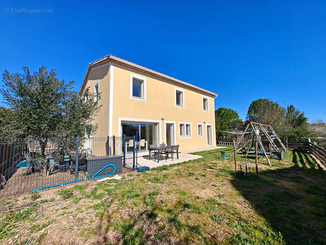 Maison à CUERS