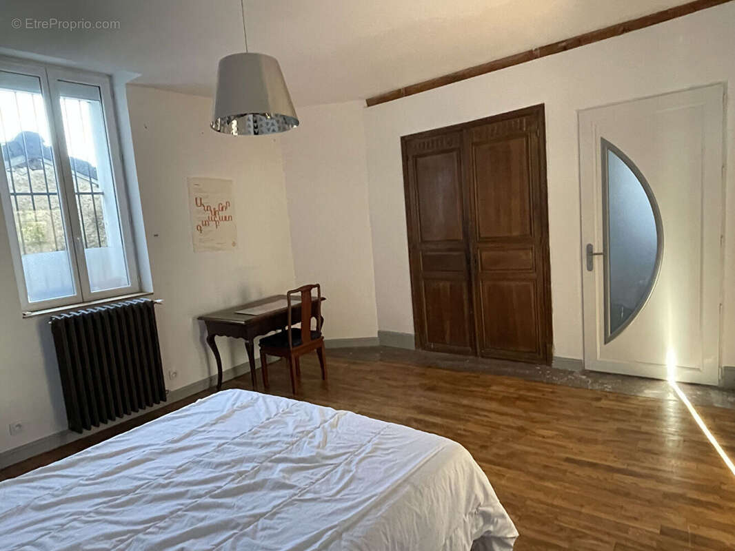 Appartement T3 81,57 m² + parking+cave - photo 5