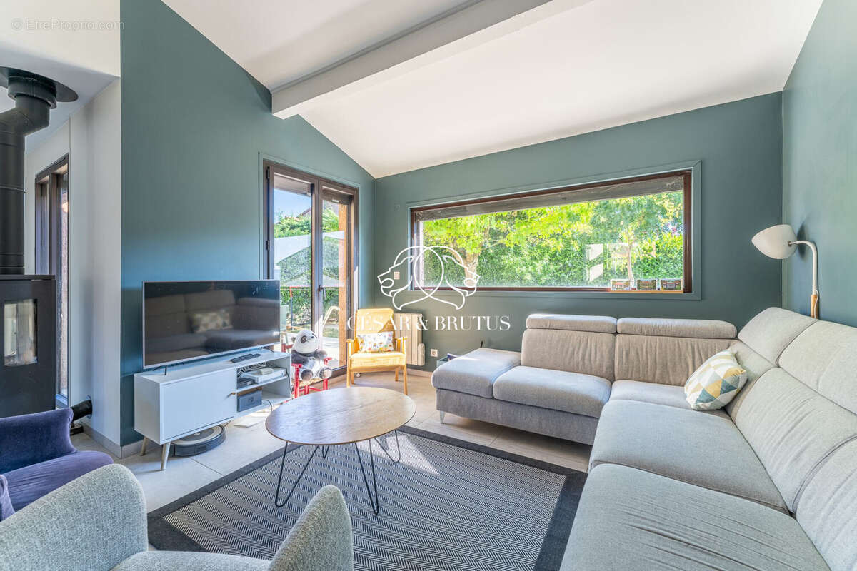 Maison 122 m² à Rillieux-La-Pape  - photo 6
