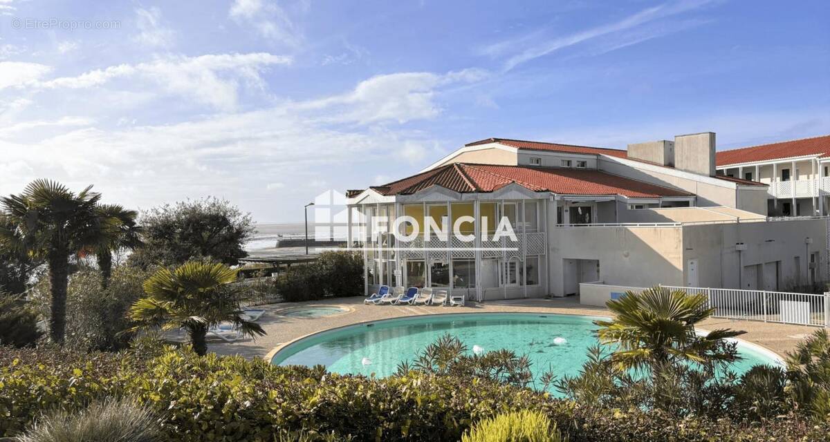 Appartement à FOURAS