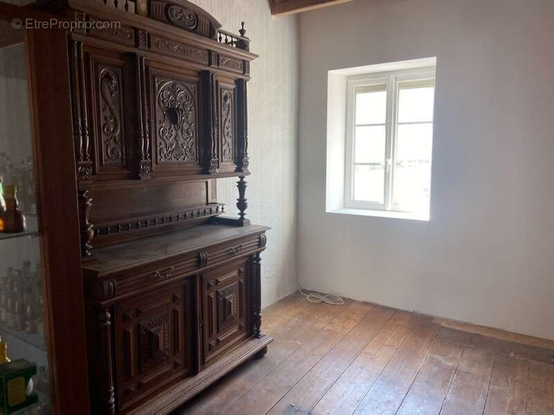 Maison à MOUTIERS-SUR-LE-LAY