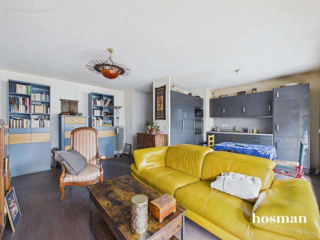 Appartement 3 pièces de 58,6 m² avec balcon et parking - Rue des Anciens Combattants d'Afrique, Bordeaux - photo 2