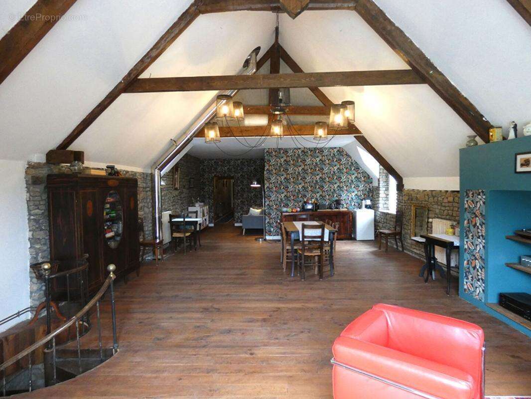 En Basse Normandie : Manoir de 331m2 de 8 pièces sur plus de 6 hectares ! Belle rénovation ! - photo 11