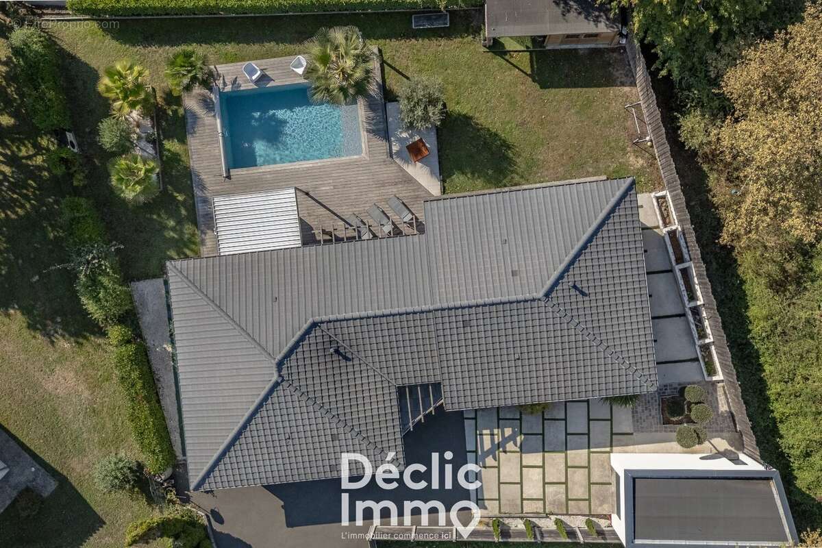 Maison à SAINT-SULPICE-ET-CAMEYRAC