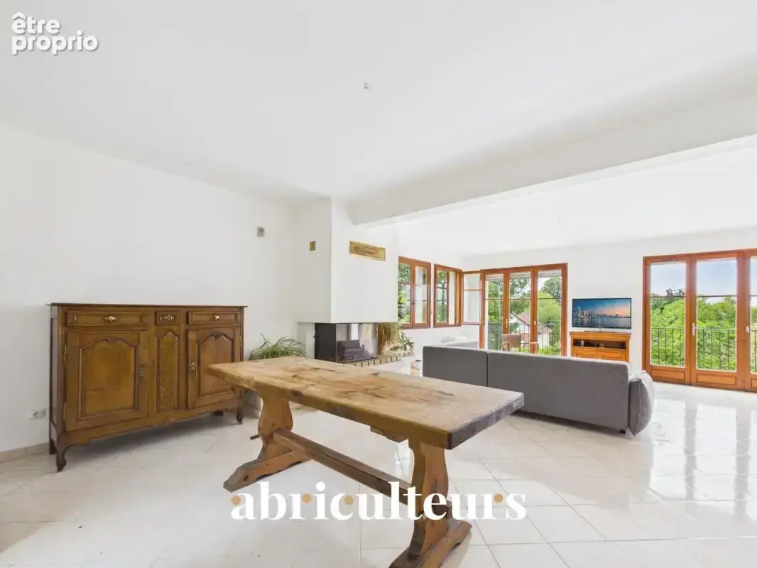 Maison familiale lumineuse avec grand jardin, terrasse et 5 chambres à Saint-Leu-la-Forêt (95320) - photo 7