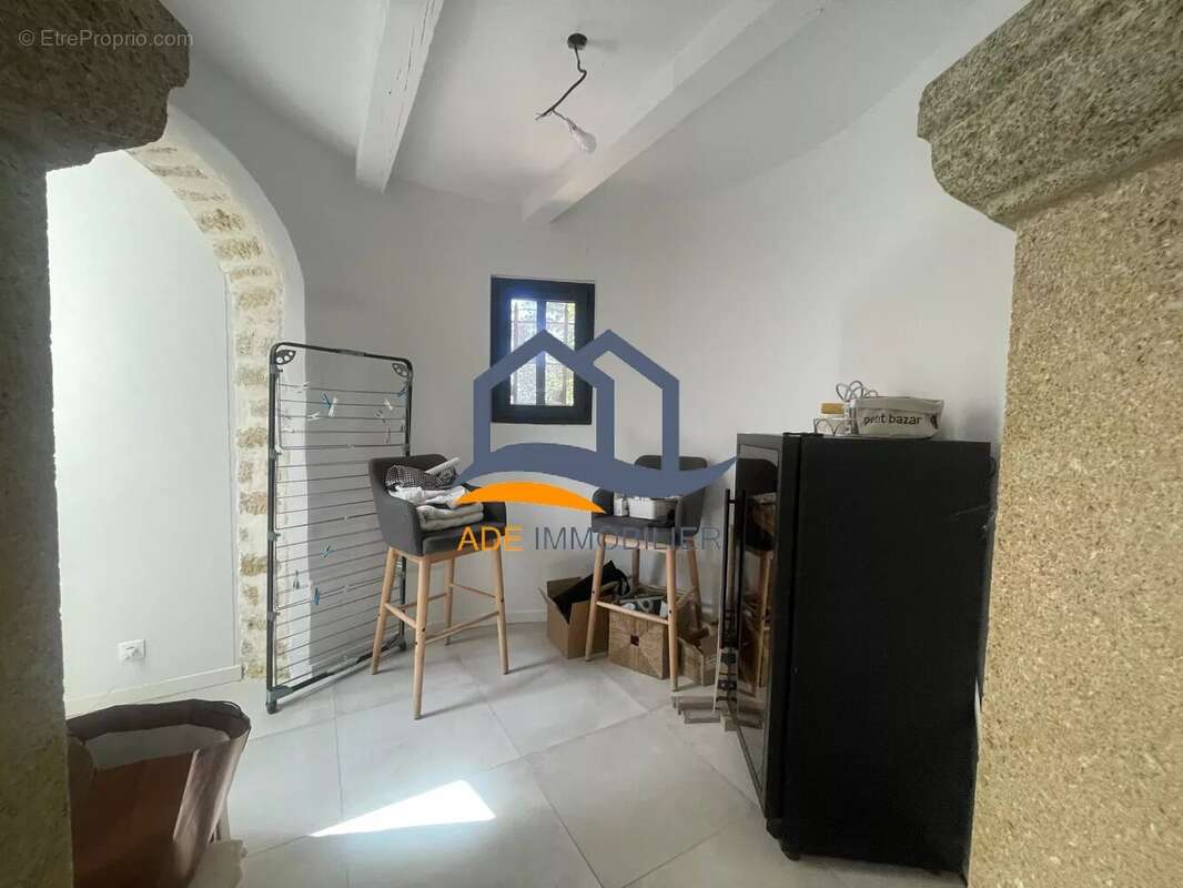 Maison à EGUILLES