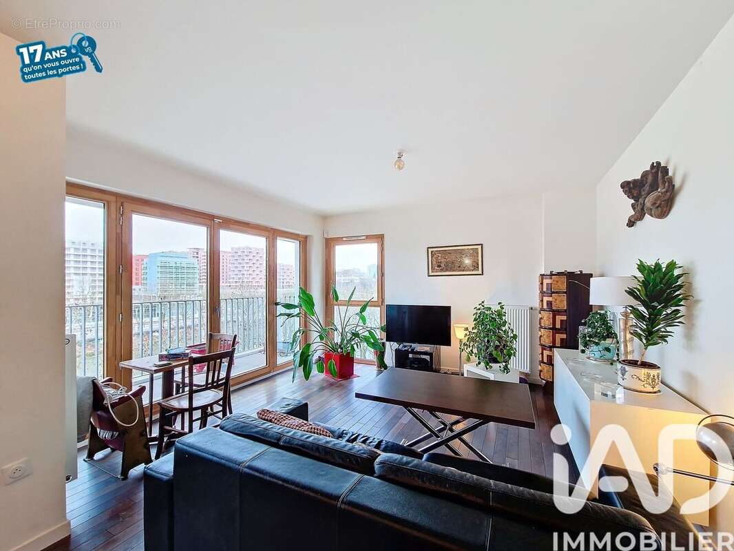 Photo 2 - Appartement à L'ILE-SAINT-DENIS