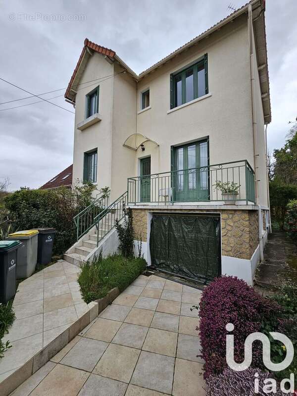 Photo 2 - Maison à BRUNOY