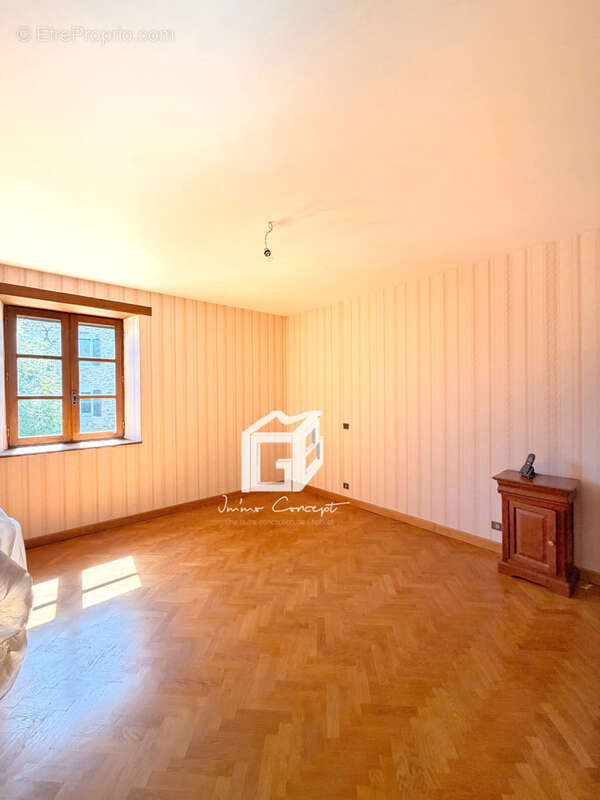 Maison à FLAVIN