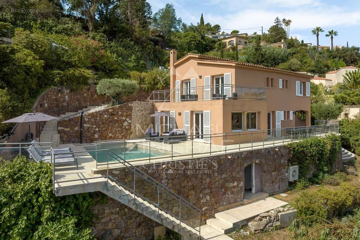 Proche Cannes - Théoule-Sur-Mer - Élégante maison familiale avec vue mer - photo 3