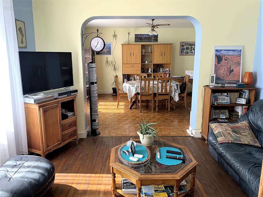 Maison à TERRASSON-LAVILLEDIEU