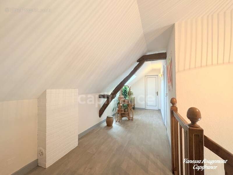 À VENDRE – Charmante Longère / Fermette de 122 m² – Leugny (89) - photo 9