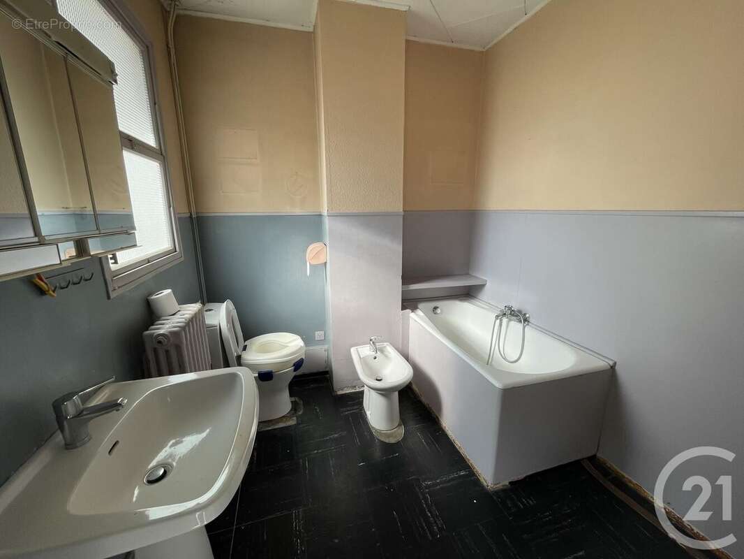 Maison 123 m² à Guitres  - photo 4
