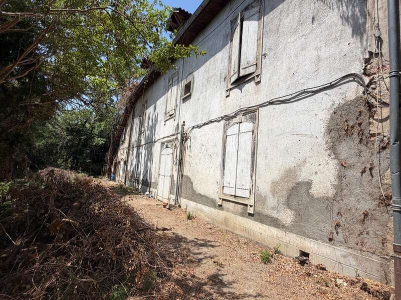 PLAISANCE du GERS proche(32): ANCIENNE PROPRIETE BOURGEOISE avec dépendances, bois, petit etang, 2 hectares,CALME, sans vis à vi - photo 26