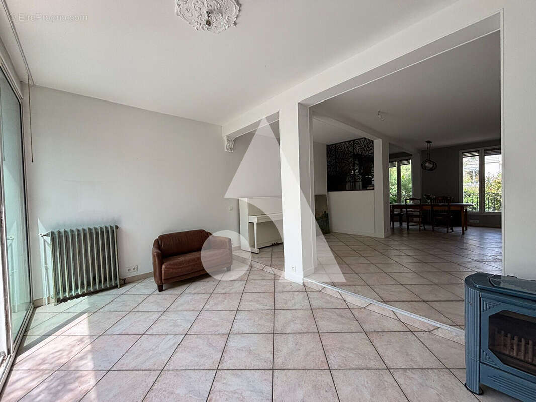 Maison Soisy limite Enghien, 6 pièces 144 m2 (207 m2 au sol) - photo 4