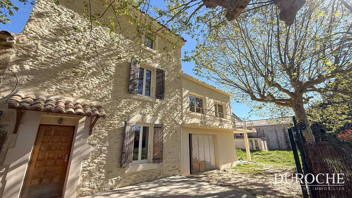 Maison à CADEROUSSE