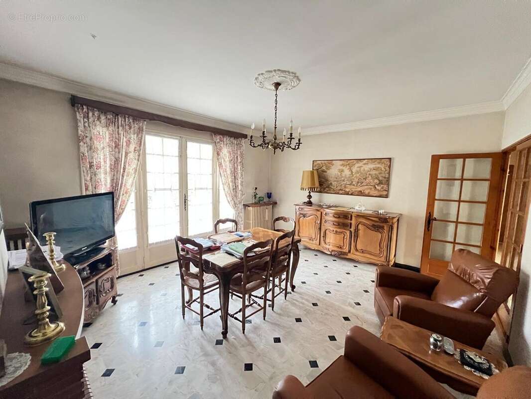 Photo 2 - Appartement à FORCALQUIER