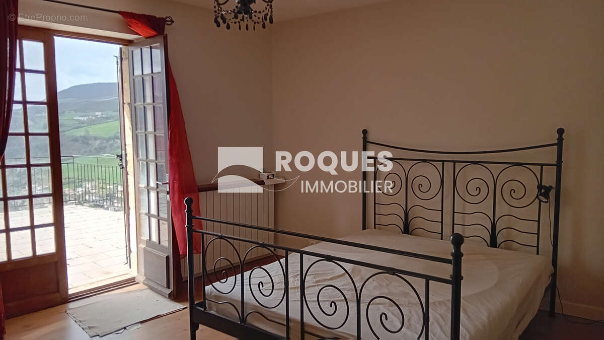 Maison à COMPEYRE