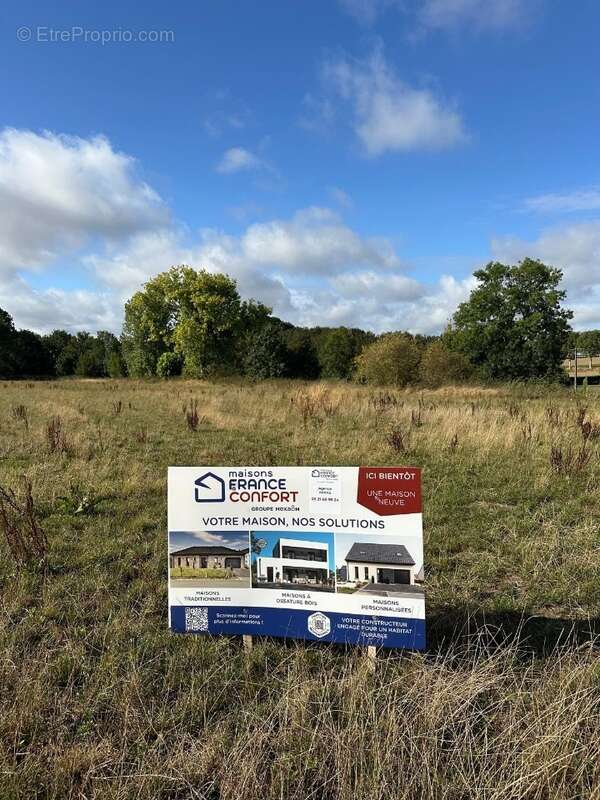 Terrain à WANCOURT