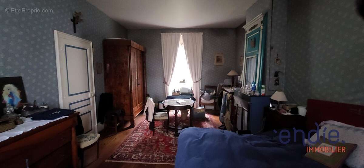 Maison à LUCAY-LE-MALE