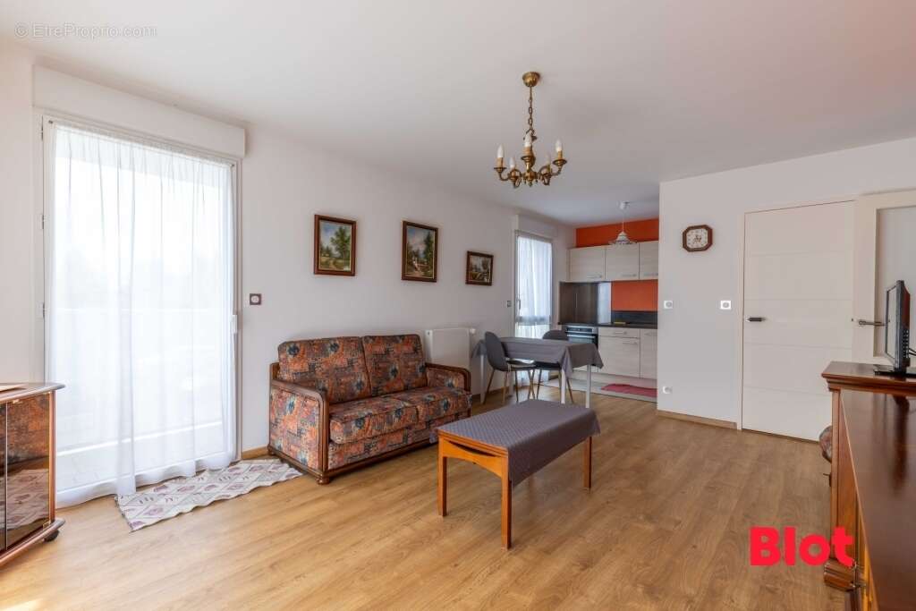 Appartement à THORIGNE-FOUILLARD