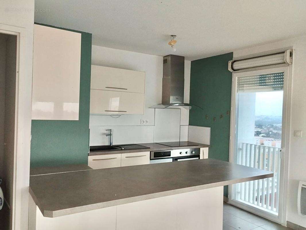 Appartement à JUVIGNAC