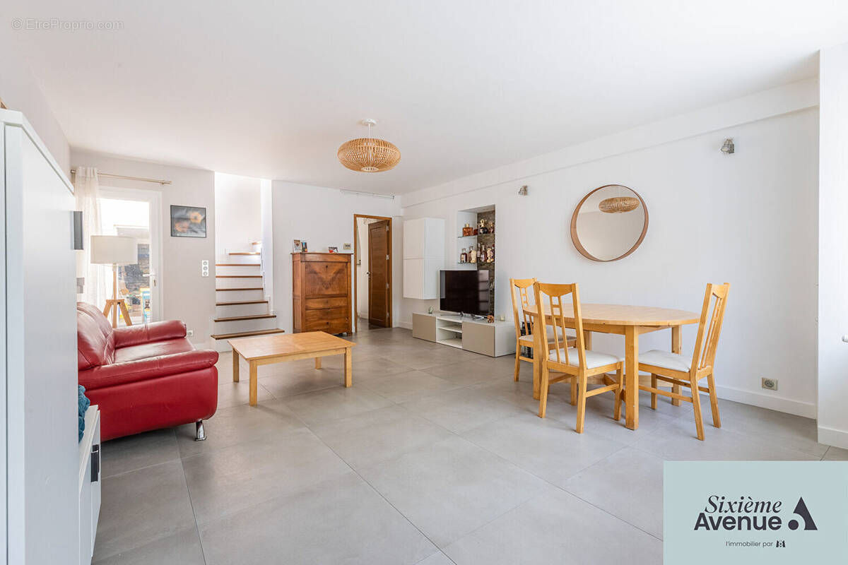 Appartement à EPINAY-SUR-ORGE