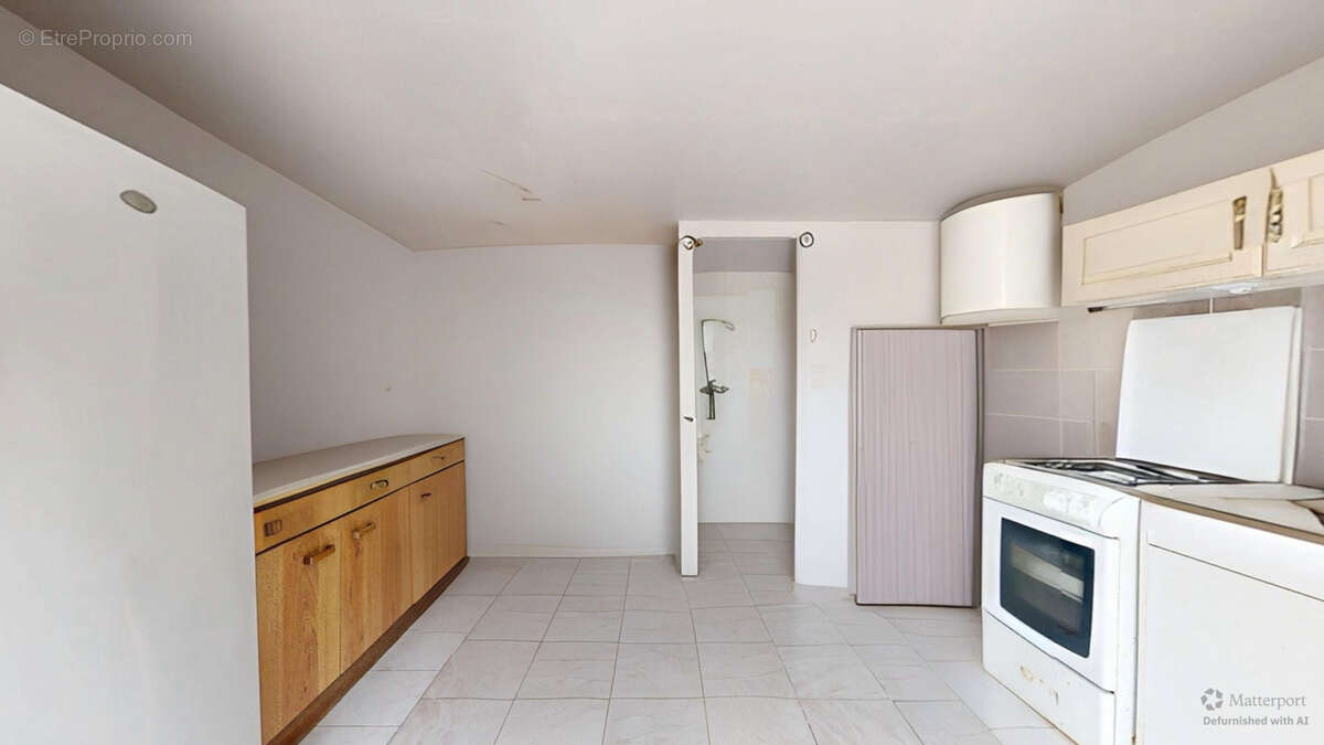Maison de plain-pied à 1 km de la mer avec garage et dépendance - photo 13