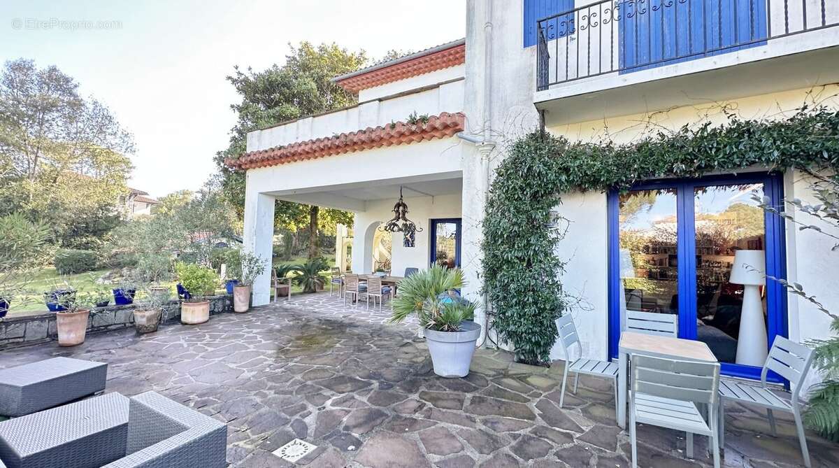 Appartement d'exception à Chiberta  Vue Golf & Lac  167 m² avec jardin privatif - photo 26