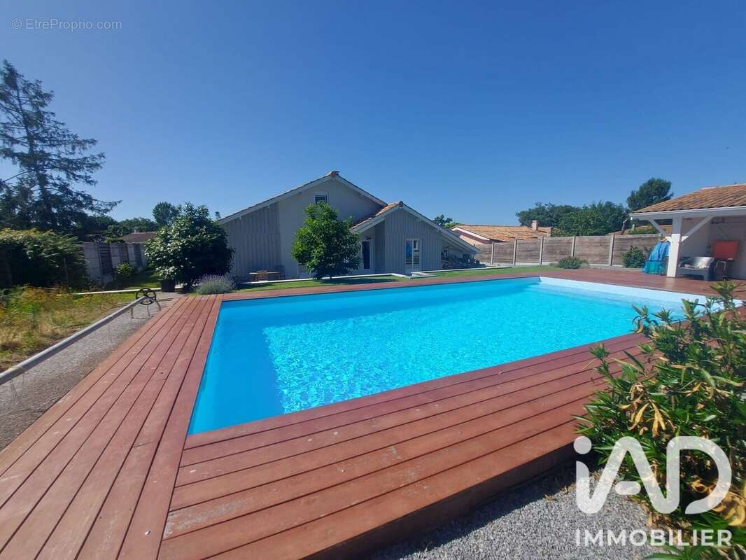 Photo 3 - Maison à LANTON