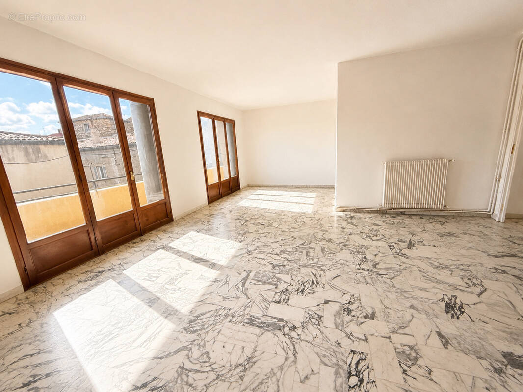 Appartement à NIMES