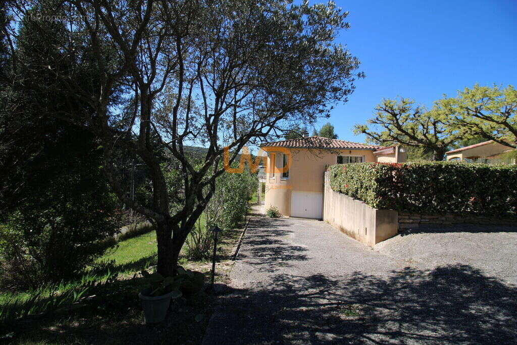 Maison à ROUSSON