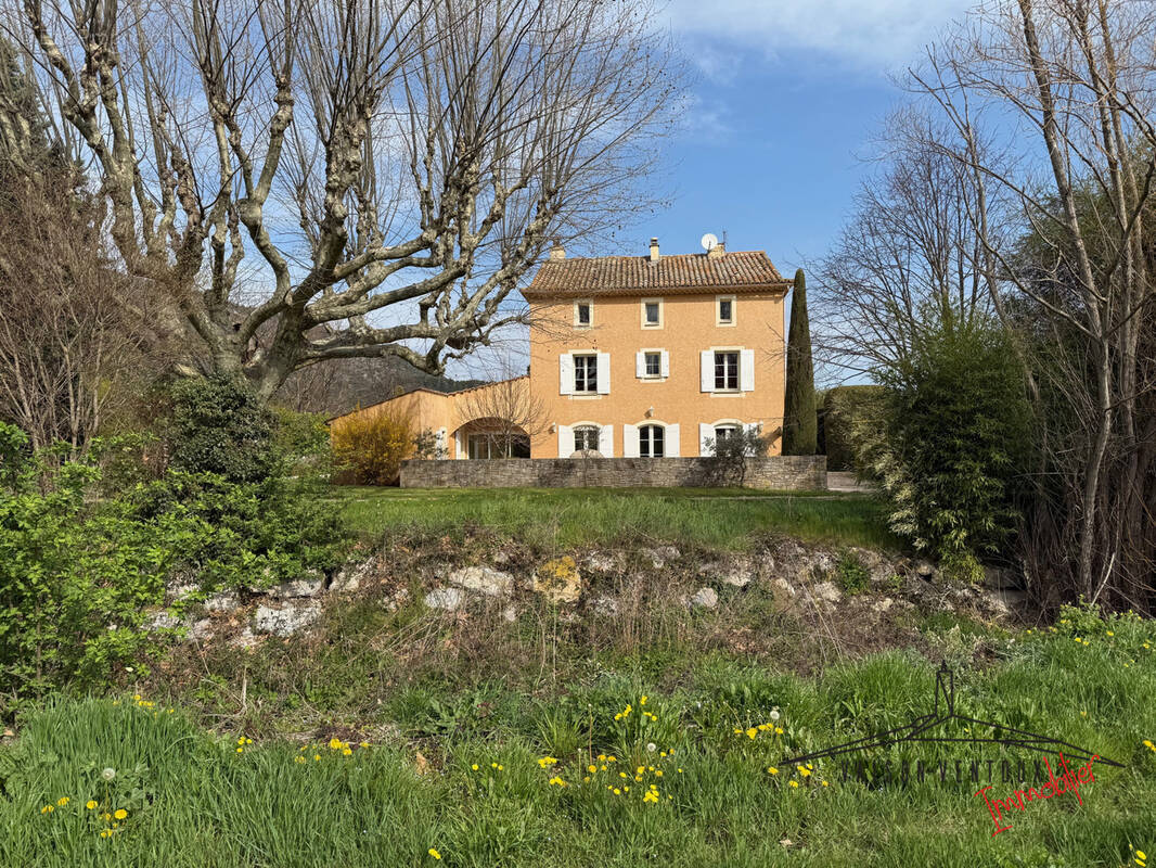 Maison à MALAUCENE