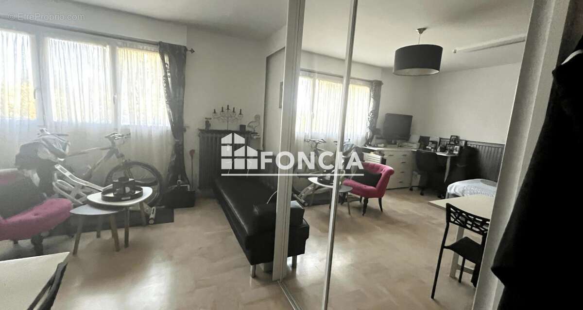 Appartement à HYERES