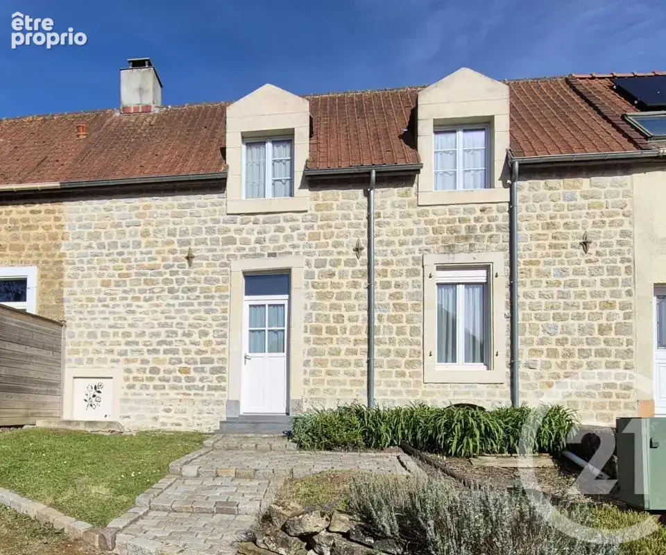 Maison à CARLY
