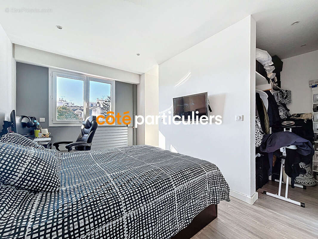 Appartement à SAINT-MAUR-DES-FOSSES