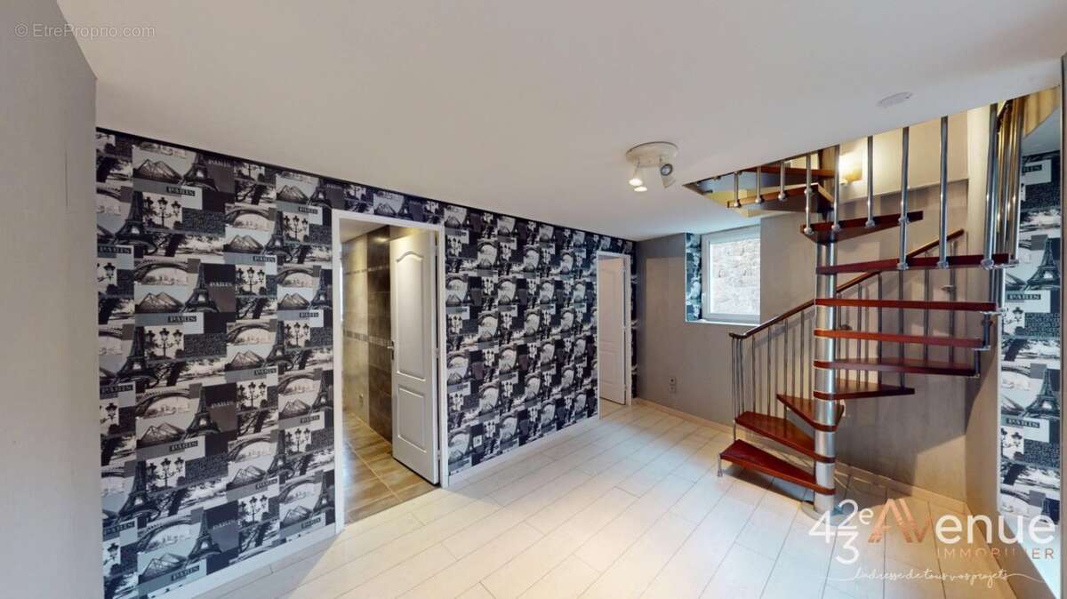 Maison à AUREC-SUR-LOIRE