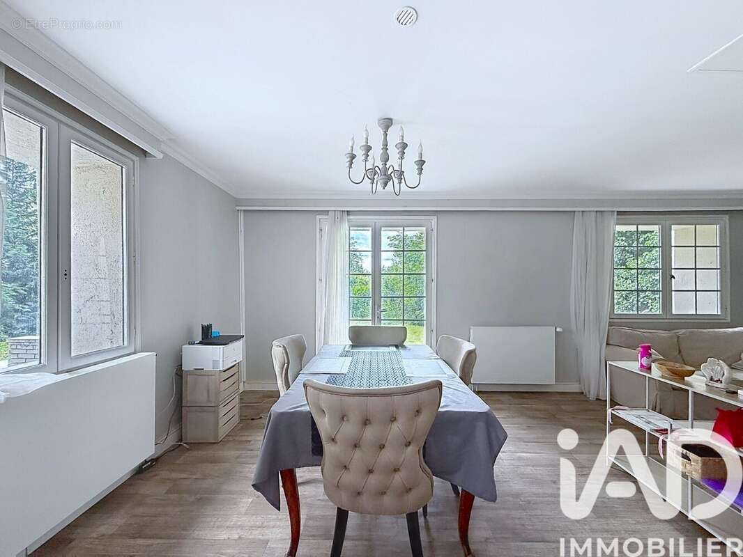 Photo 3 - Maison à SARCELLES