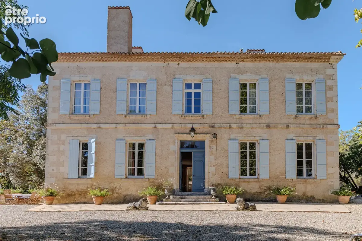 Maison à VIC-FEZENSAC