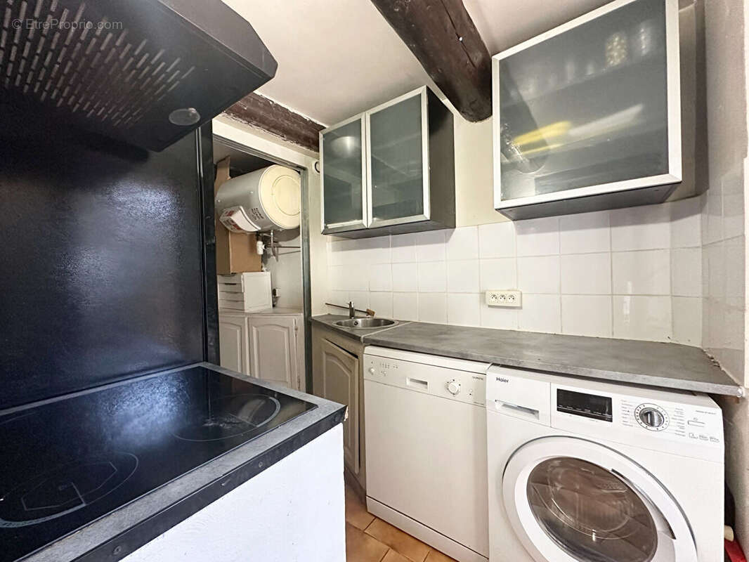 Appartement à MARSEILLE-5E