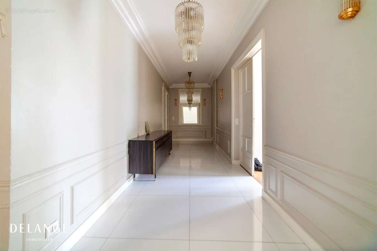 Appartement à PARIS-19E