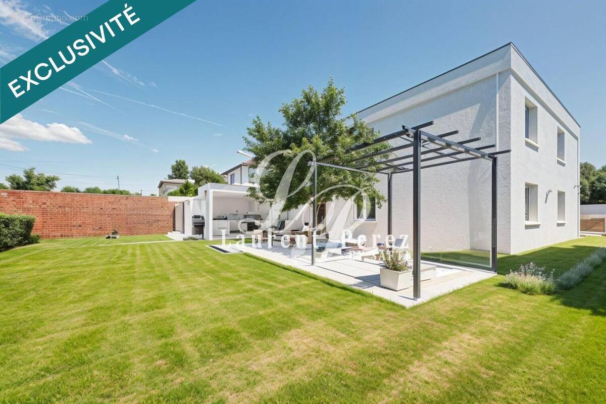 Photo 1 - Maison à LUNEL