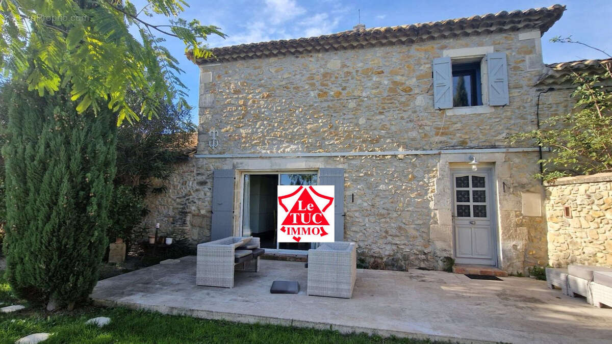 Maison à BOLLENE
