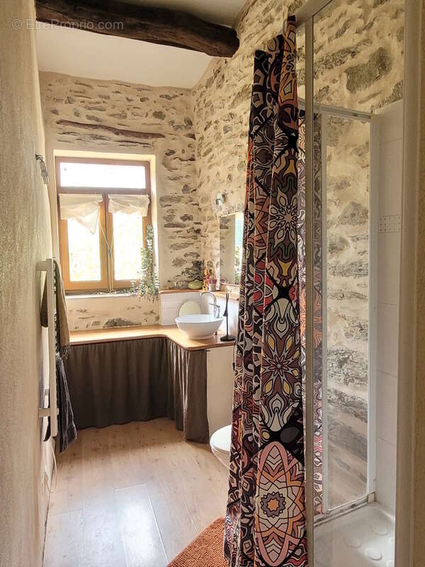 Maison à ROUJAN