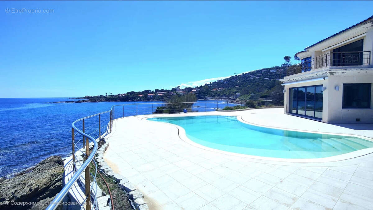 Maison à LES ISSAMBRES