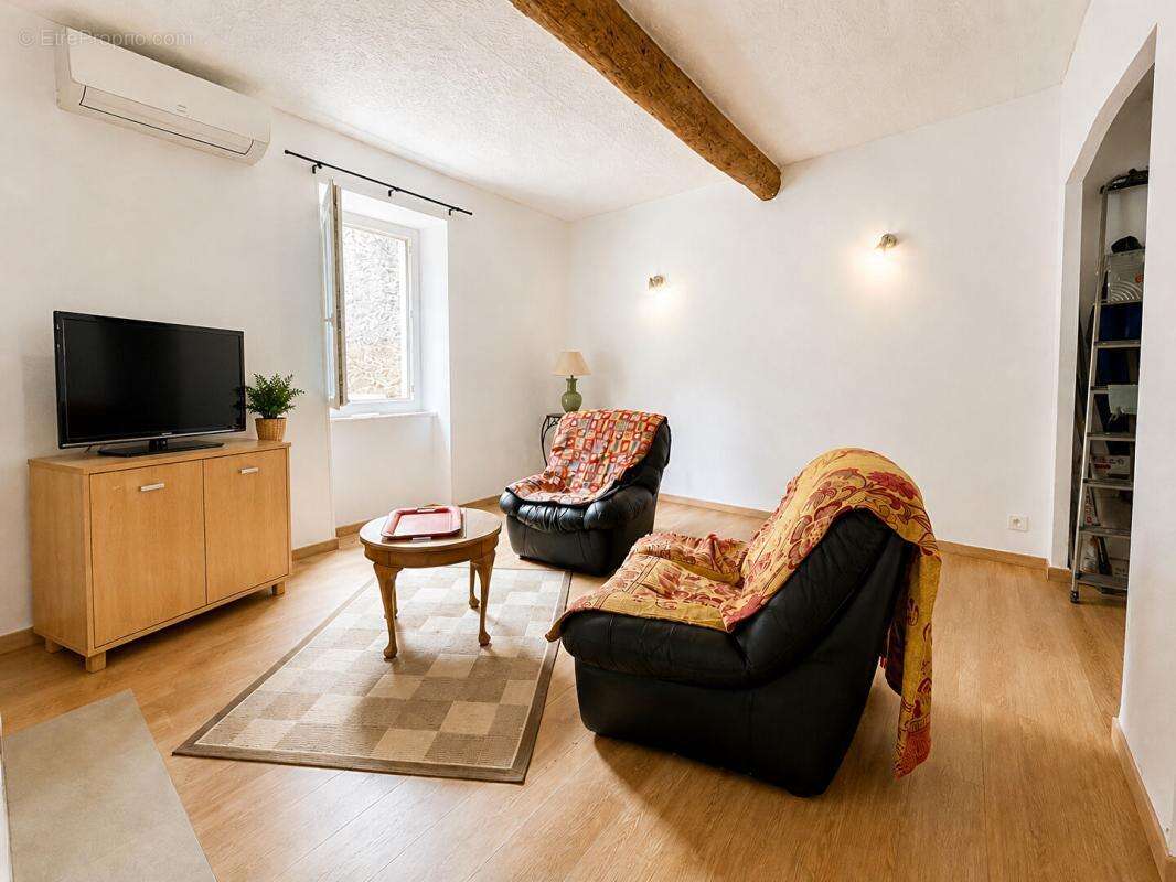 EXCLUSIVITÉ, Maison de ville avec garage, cave à Rieux-Minervois - photo 7