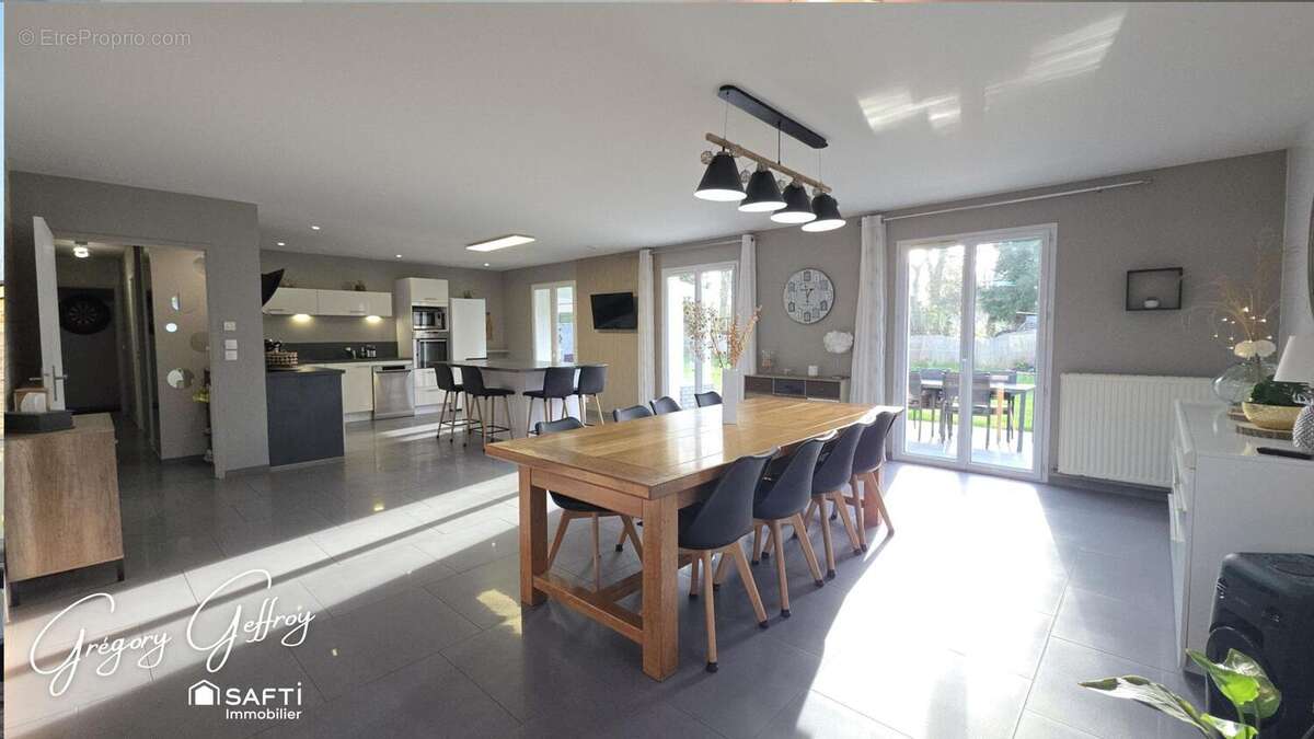 Photo 2 - Maison à ROTS