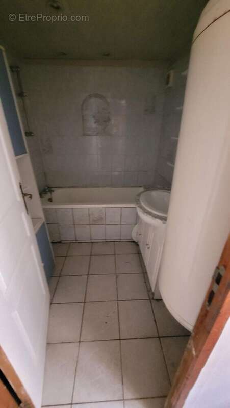 Maison 90 m² à Saint-Evroult-Notre-Dame-Du-Bois  - photo 6
