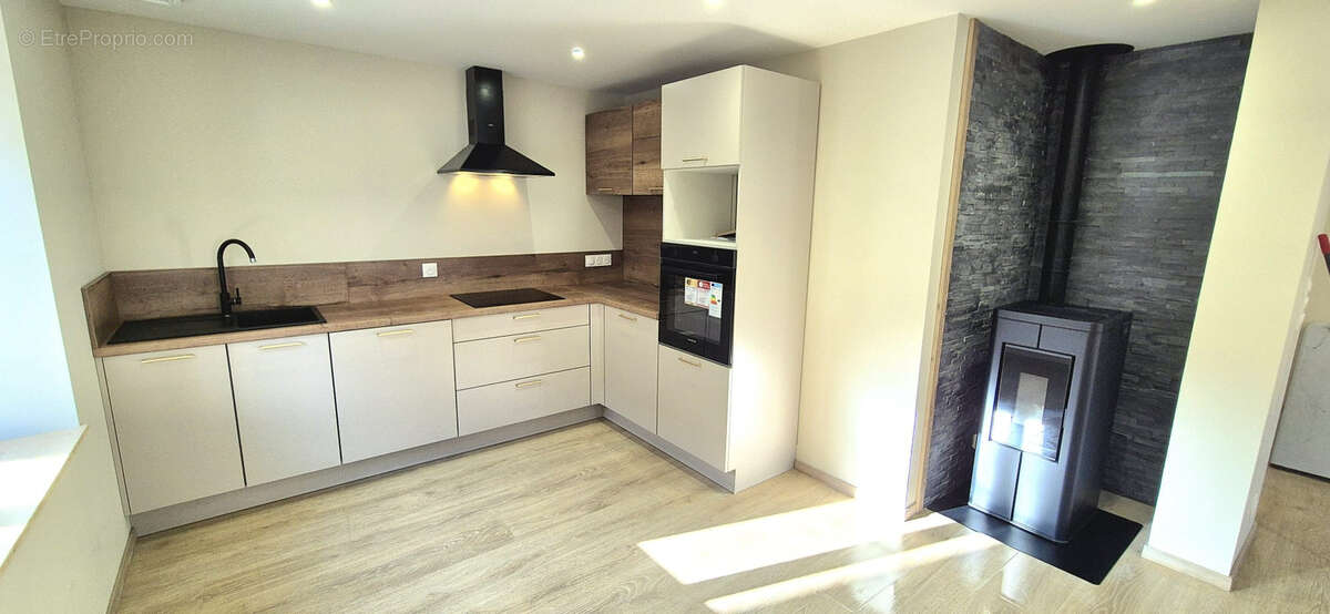 Appartement à ORCHAMPS-VENNES