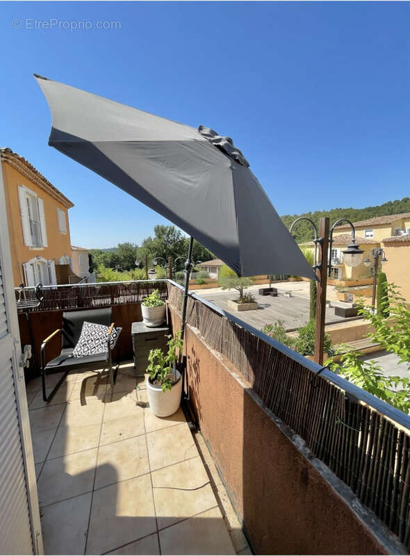 Appartement à CALLIAN